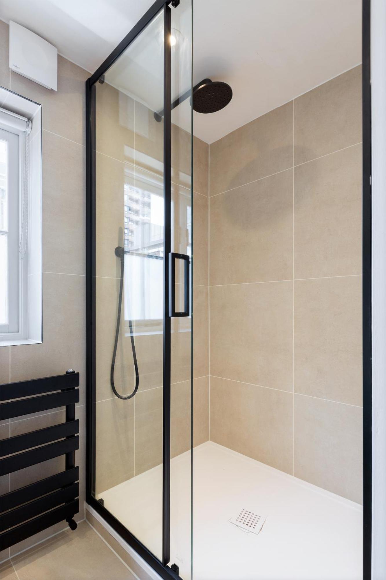 Beautiful One Bedroom Apartment In Soho London Ngoại thất bức ảnh